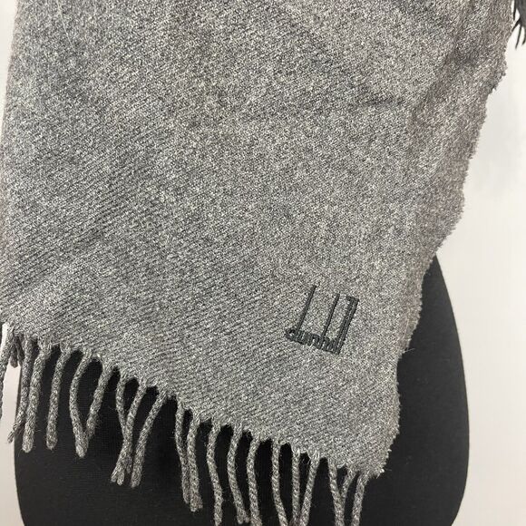Dunhill 100%. Cashmere made in Scotland Gray Scarf - Picture 4 of 8